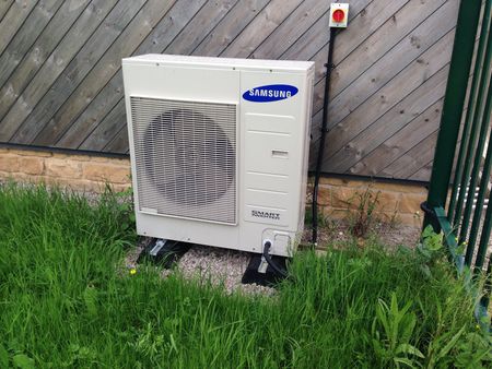 Samsung_air_source_heat_pump